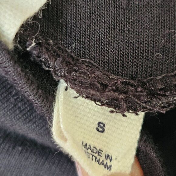 EUC GAP MOCK NECK BLACK TOP SHORT SLEEVES SIZE SMALL - Picture 5 of 9